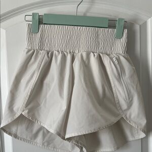 Women's white Shorts